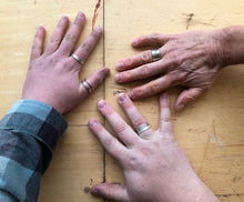 Load image into Gallery viewer, Silver rings: Ring a Day | Jan. 15, 22, 29 + Feb. 5, 12, 19&lt;br&gt;We will use different types of silver wire and texture to create six unique rings...
